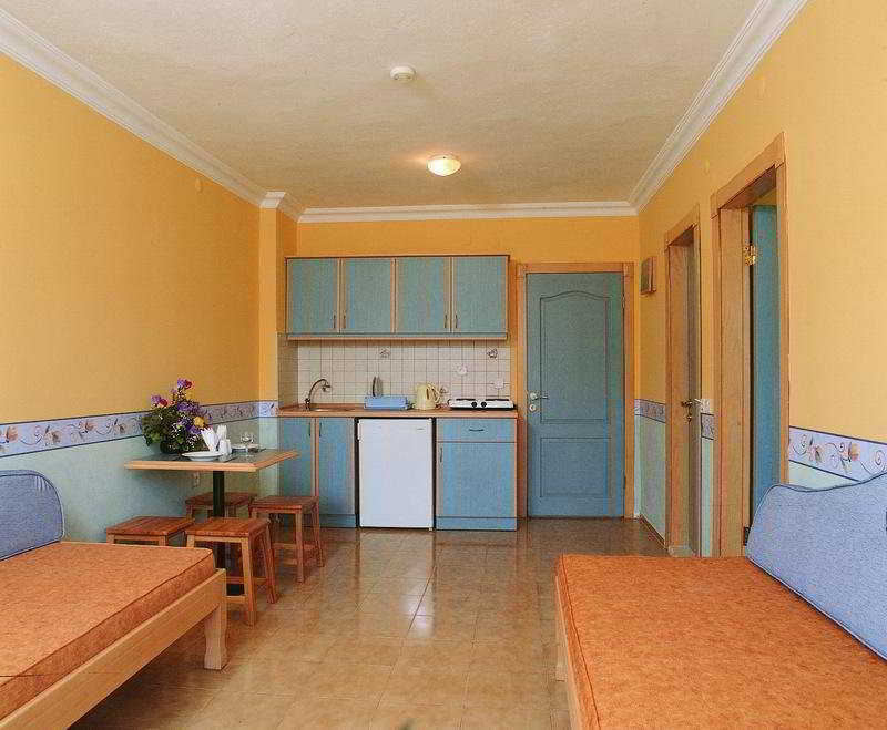 Selen Apart İçmeler Buitenkant foto